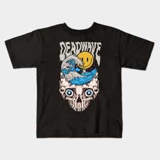 dead wave skull Kids T-Shirt